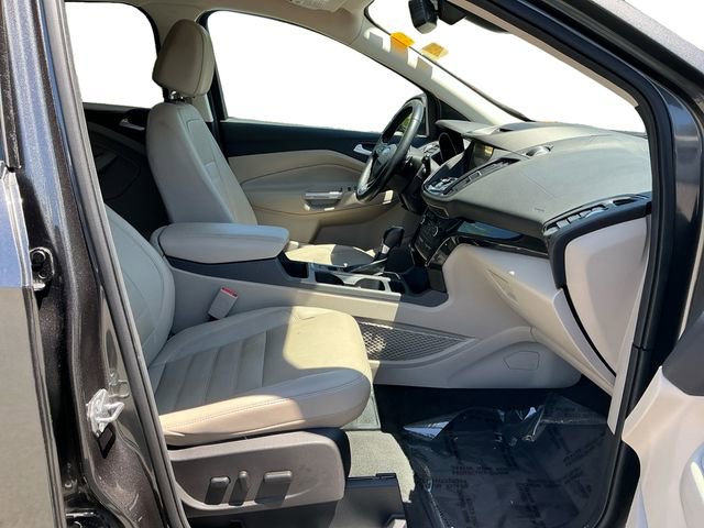 Certified 2017 Ford Escape Titanium FWD image 17