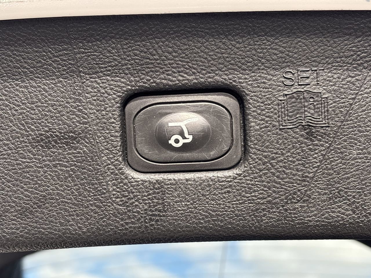 Certified 2023 Ford Edge ST w/ Cargo Accessory Package image 26