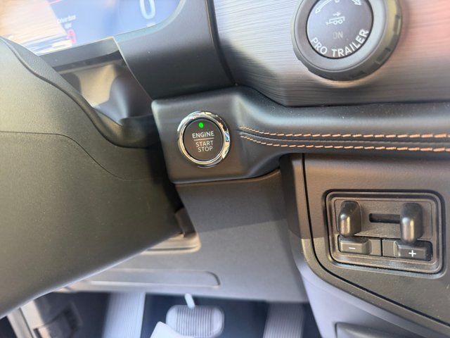 Certified 2024 Ford Expedition Platinum AWD/4WD image 30