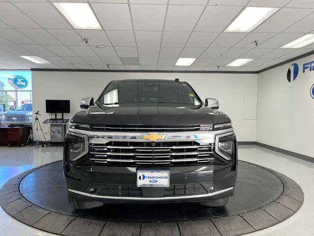 Used 2025 Chevrolet Suburban Premier w/ Sun And Tow Package AWD/4WD image 3
