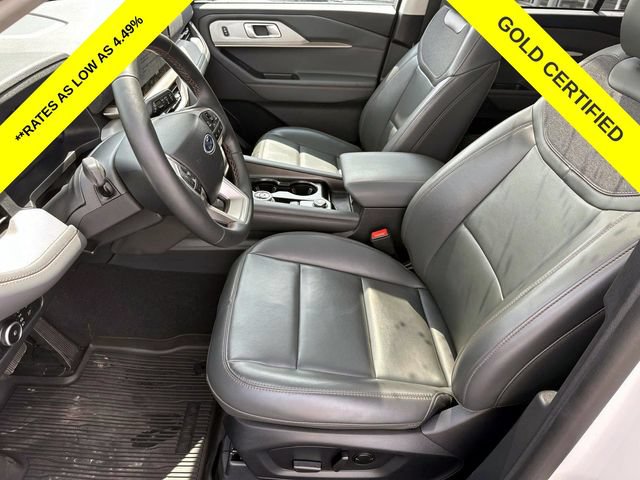 Certified 2025 Ford Explorer Active w/ Active Comfort Package AWD/4WD image 12