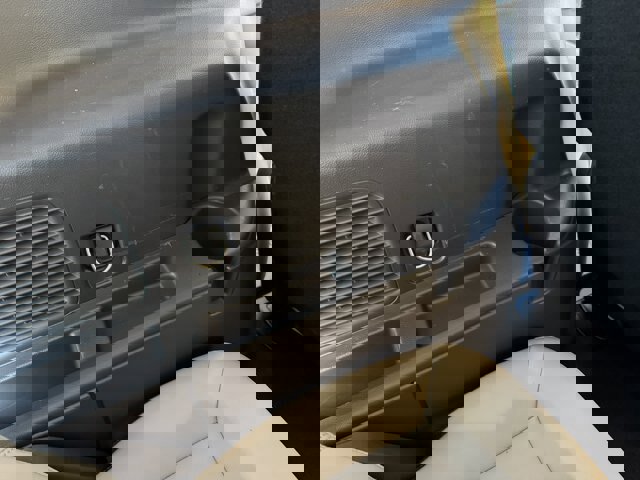 Certified 2022 Ford Explorer Platinum w/ Equipment Group 601A image 39