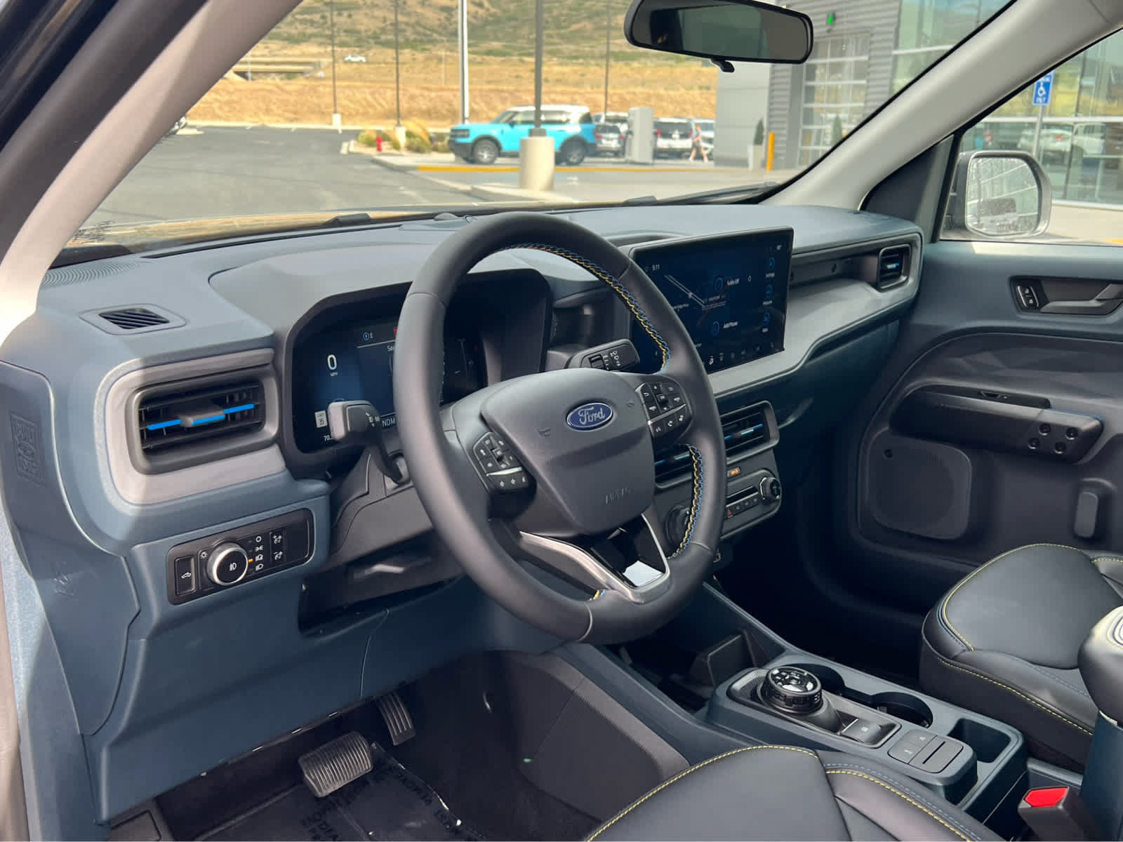 Certified 2025 Ford Maverick Lobo AWD/4WD image 32