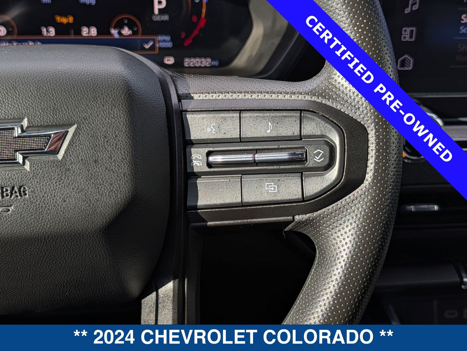 Used 2024 Chevrolet Colorado Trail Boss w/ Technology Package AWD/4WD image 26