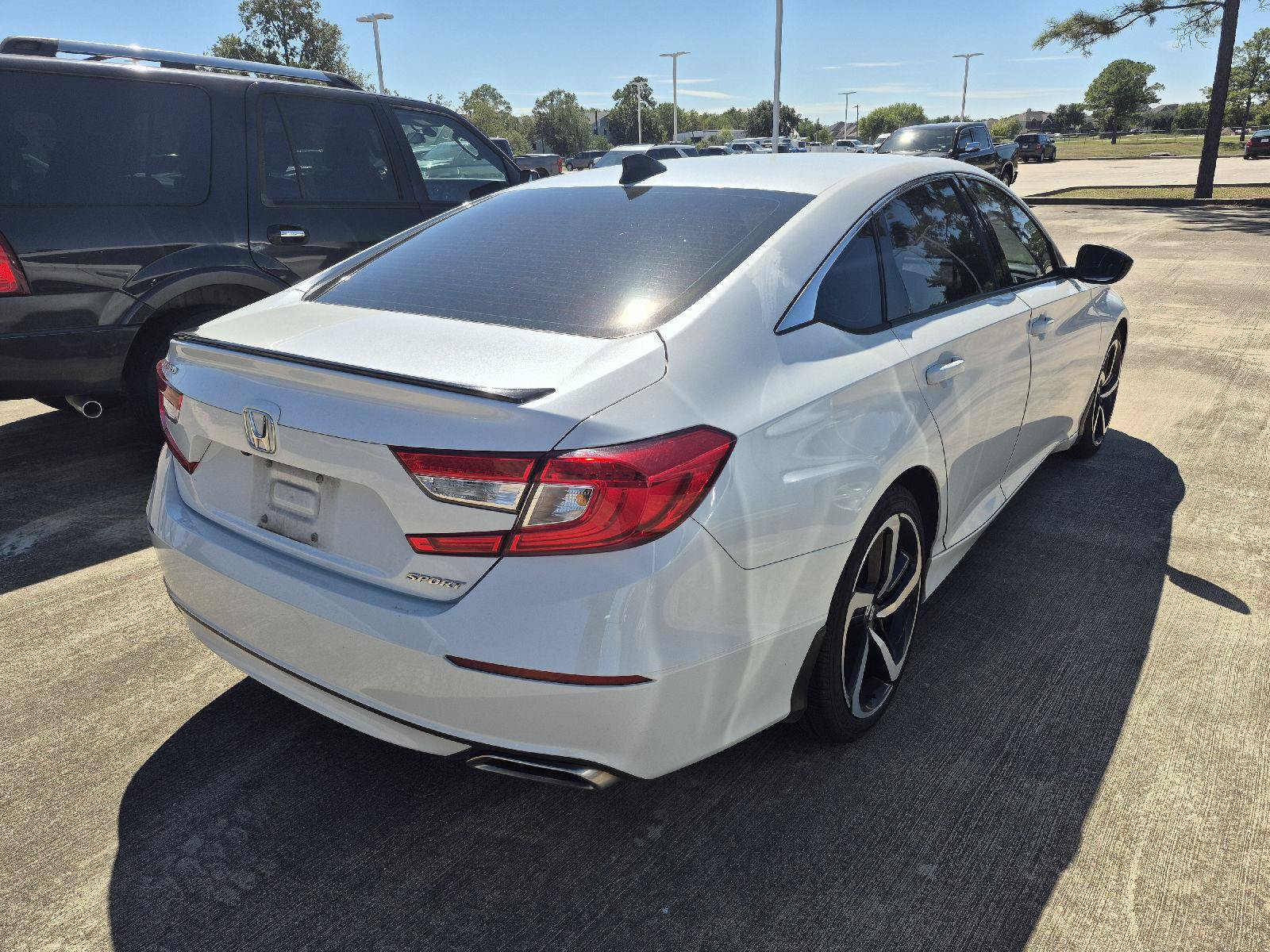 Used 2022 Honda Accord Sport image 11