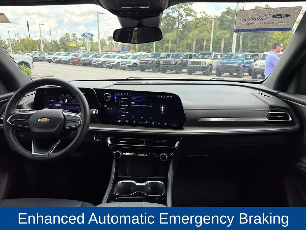 Used 2025 Chevrolet Traverse LT w/ Driver Confidence Package FWD image 19