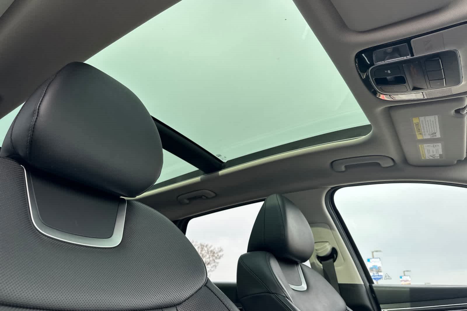 Used 2022 Hyundai Tucson Limited image 17