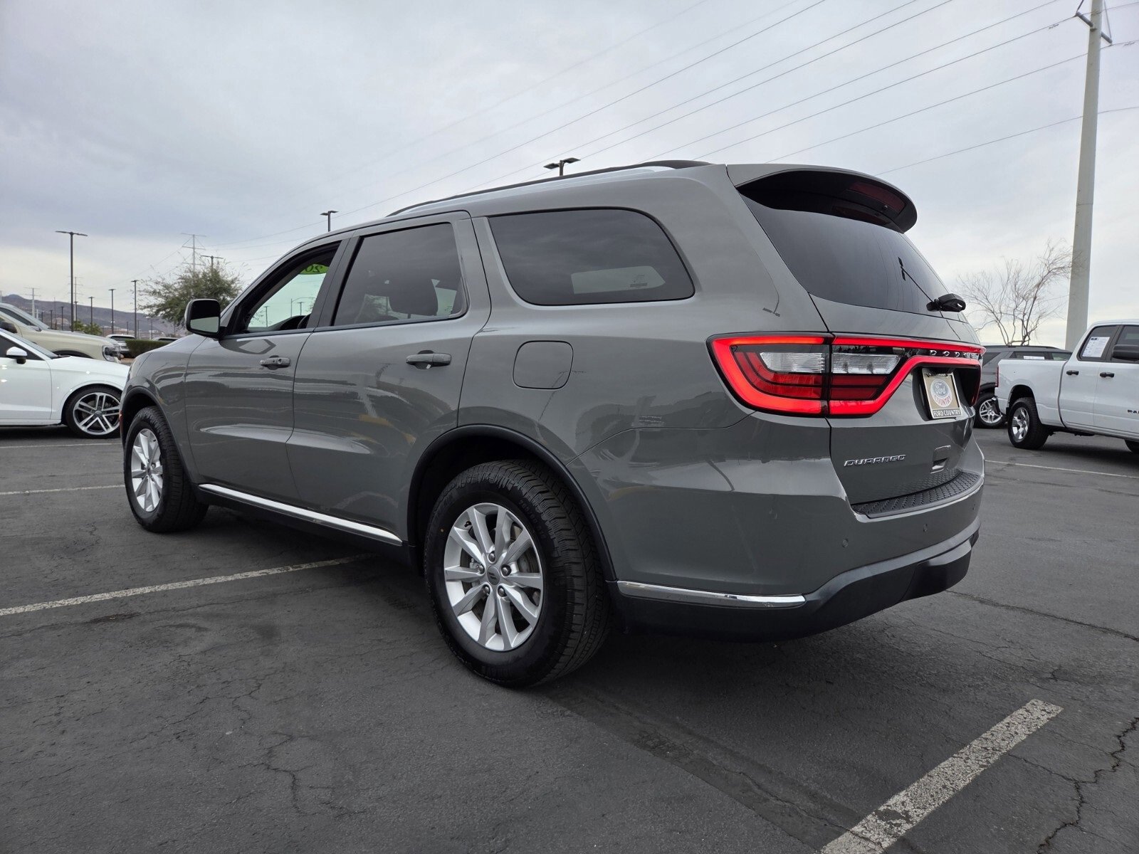 Used 2022 Dodge Durango SXT w/ Trailer Tow Group IV image 3