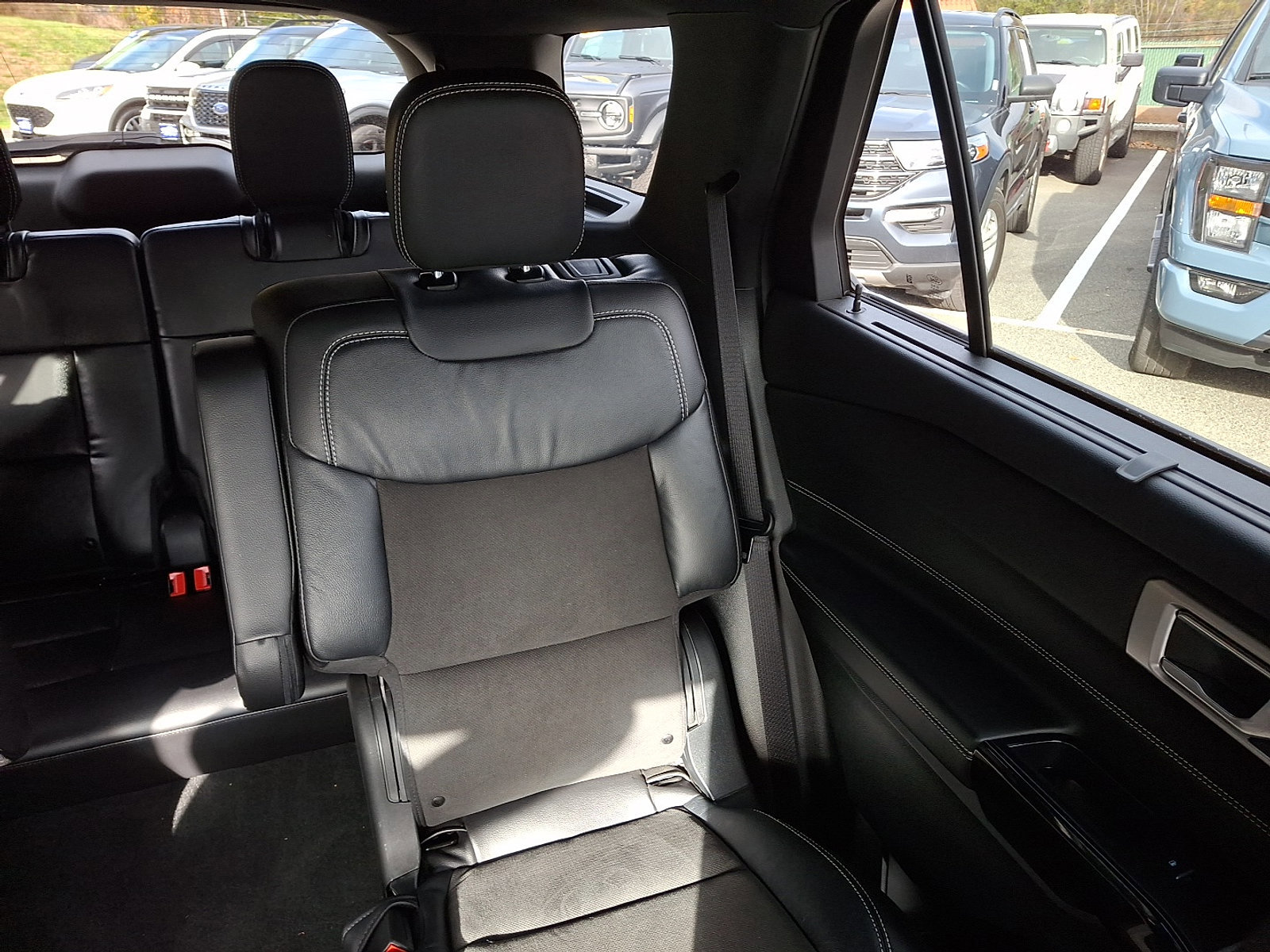 Certified 2023 Ford Explorer ST w/ ST Street Pack image 20