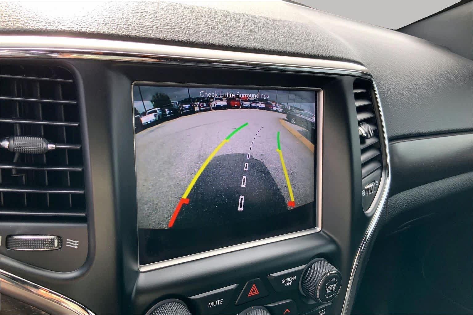 Used 2018 Jeep Grand Cherokee Altitude AWD/4WD image 27