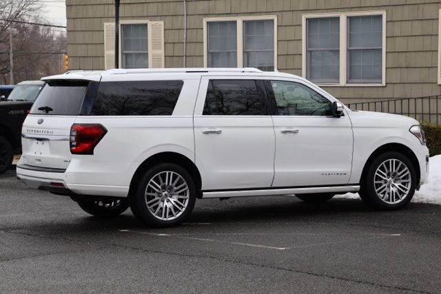 Certified 2023 Ford Expedition Max Platinum image 3