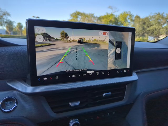 Certified 2025 Ford Explorer ST-Line w/ Premium Package image 13