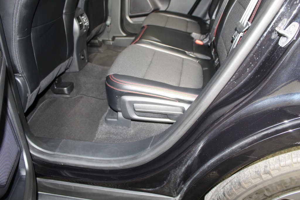 Certified 2024 Ford Escape ST-Line image 11