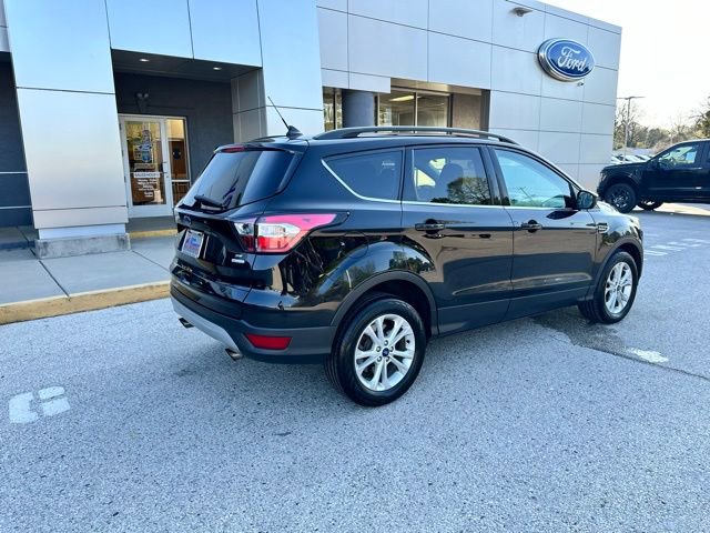 Certified 2018 Ford Escape SE w/ SE Sync 3 Package FWD image 20
