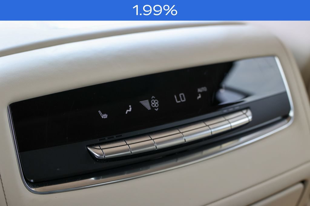Used 2025 Cadillac Escalade Premium Luxury Platinum AWD/4WD image 17