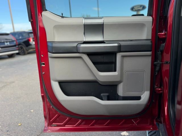 Certified 2016 Ford F150 XLT w/ Equipment Group 301A Mid image 26