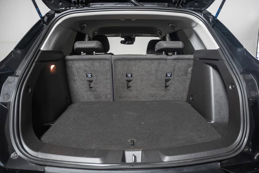 Used 2023 Chevrolet TrailBlazer LT w/ Convenience Package image 12