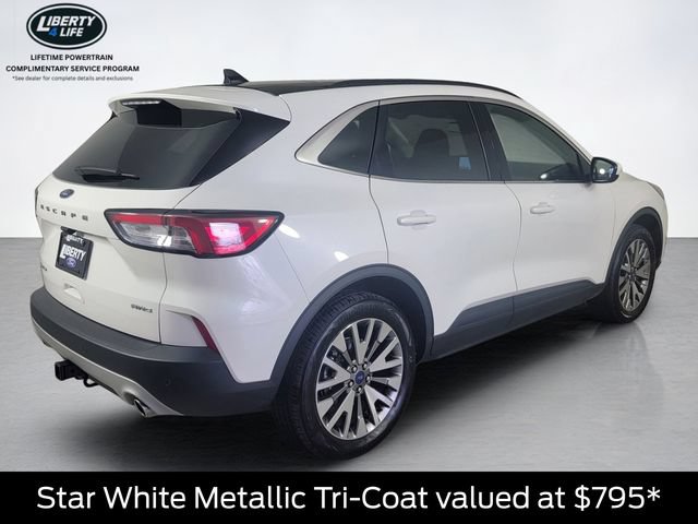 Certified 2022 Ford Escape Titanium w/ Class II Trailer Tow Package AWD/4WD image 3