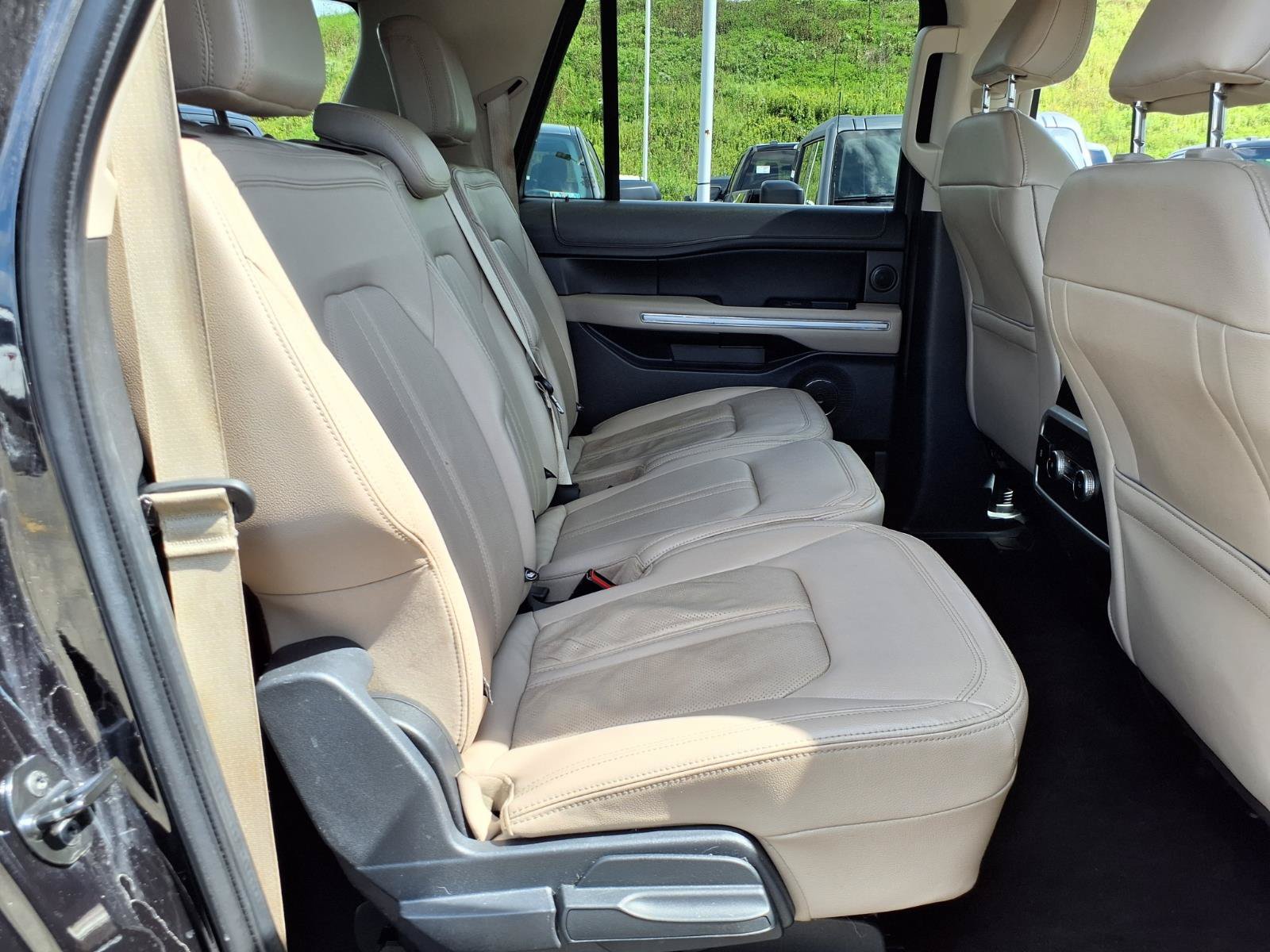 Certified 2022 Ford Expedition Max Limited AWD/4WD image 8