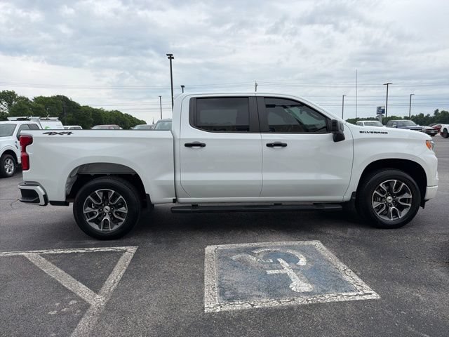 Used 2024 Chevrolet Silverado 1500 RST w/ Convenience Package II AWD/4WD image 4
