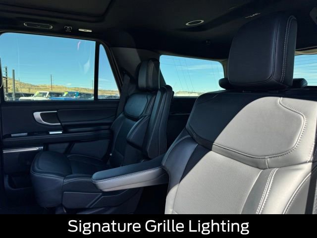 Certified 2025 Ford Expedition Platinum w/ Stealth Appearance Package image 17