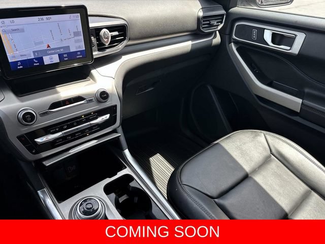 Certified 2022 Ford Explorer XLT w/ Equipment Group 202A AWD/4WD image 17