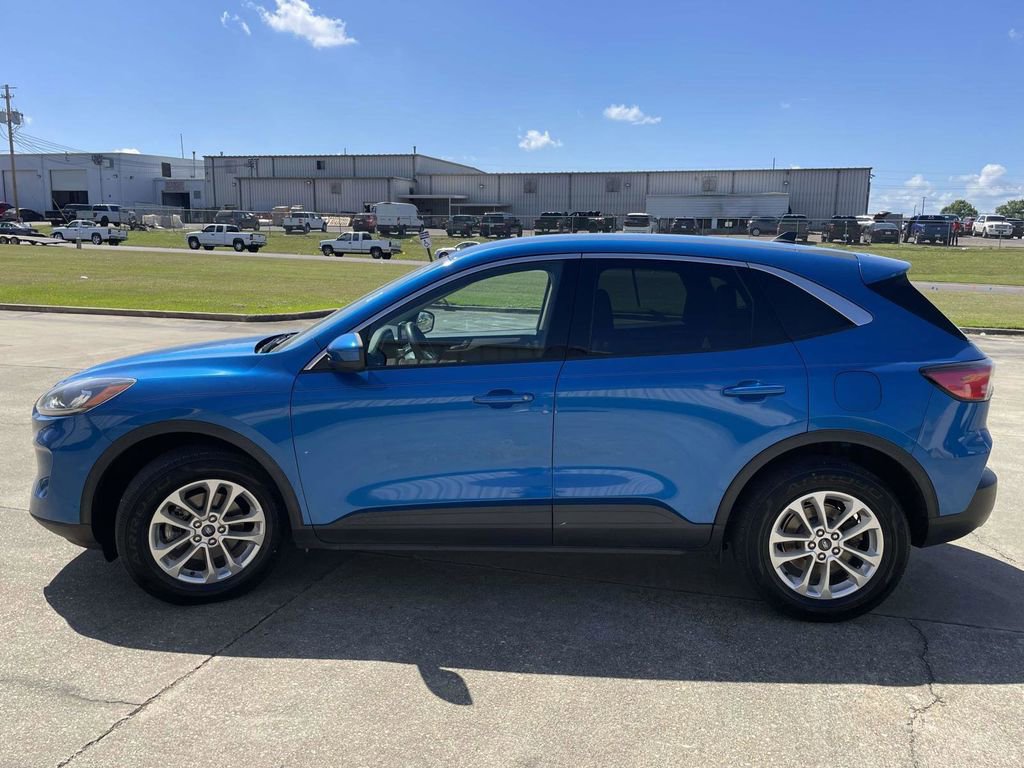 Certified 2020 Ford Escape SE image 6