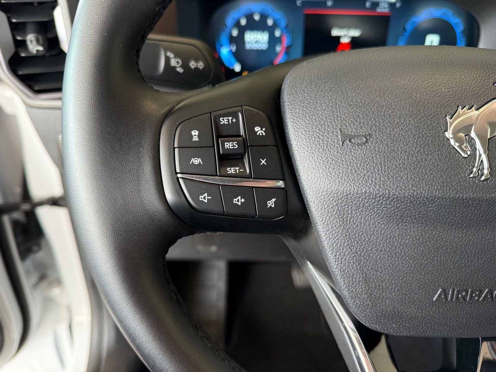 Certified 2025 Ford Bronco Sport Outer Banks w/ Outer Banks Tech Package+ AWD/4WD image 18