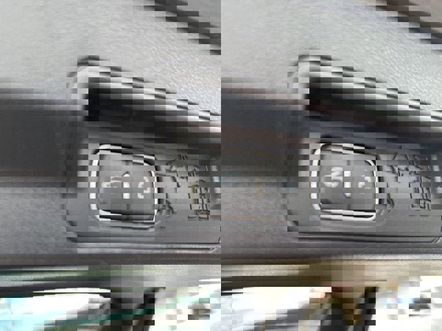 Certified 2021 Ford Explorer XLT w/ Equipment Group 202A image 19