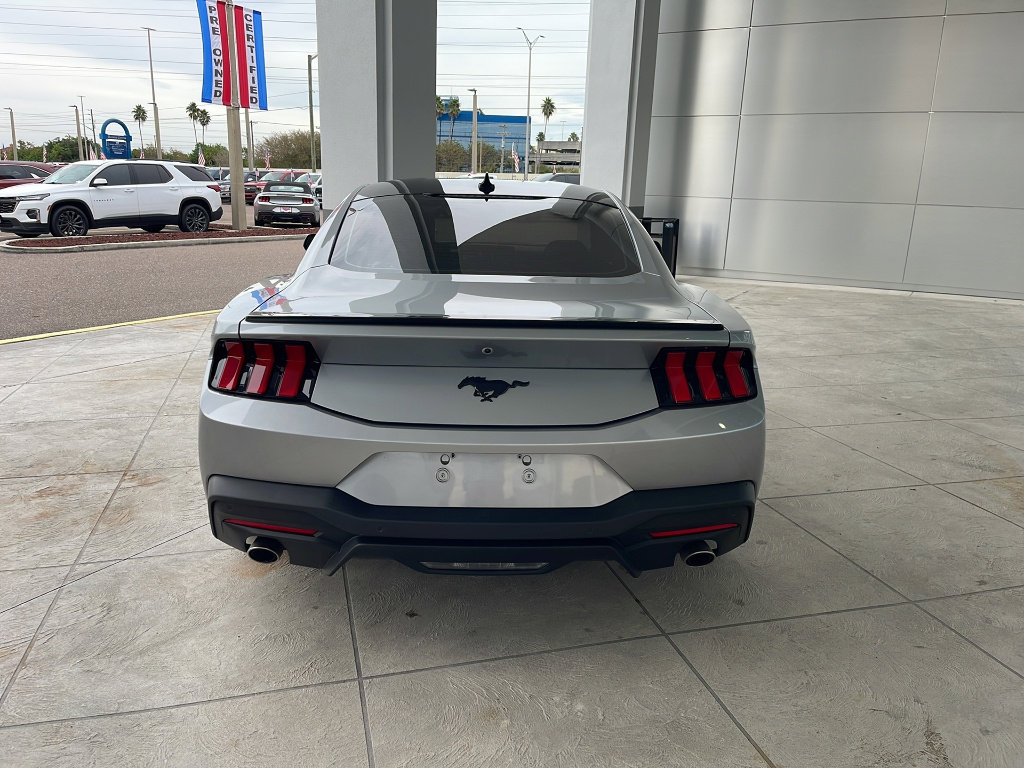 Certified 2024 Ford Mustang Coupe RWD image 6