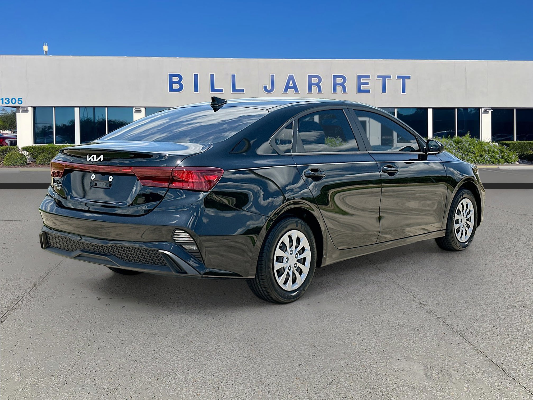 Used 2024 Kia Forte LX FWD image 7