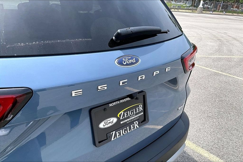 Certified 2023 Ford Escape Active w/ Tech Pack #1 AWD/4WD image 8