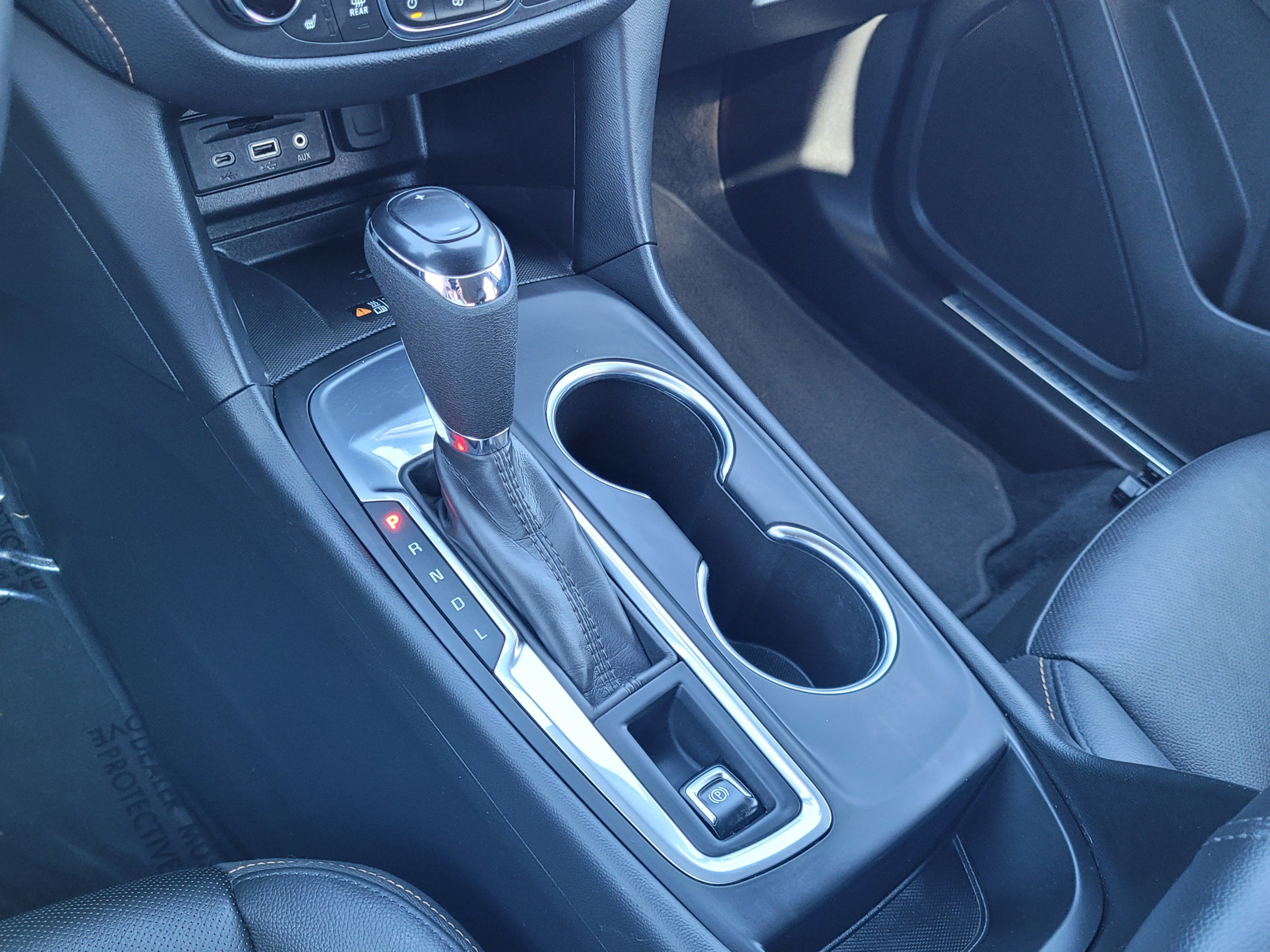 Used 2021 Chevrolet Equinox Premier w/ Redline Edition FWD image 24