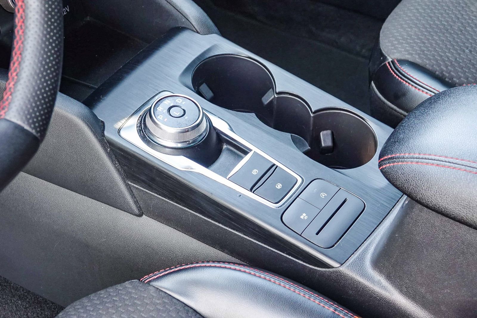 Certified 2024 Ford Escape ST-Line image 18