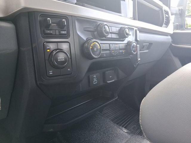 Certified 2025 Ford F250 XL w/ FX4 Off-Road Package AWD/4WD image 22