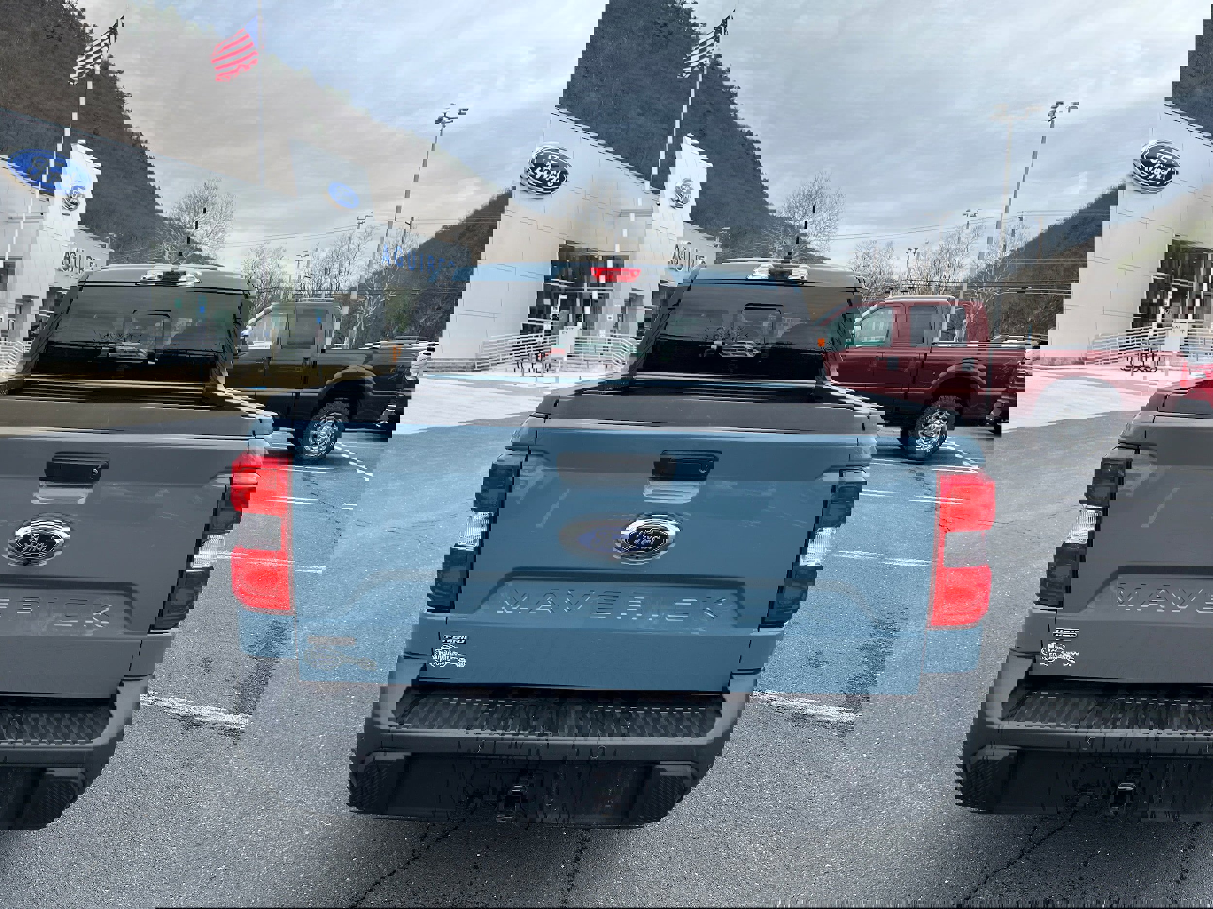 Certified 2023 Ford Maverick Lariat w/ Lariat Luxury Package image 4