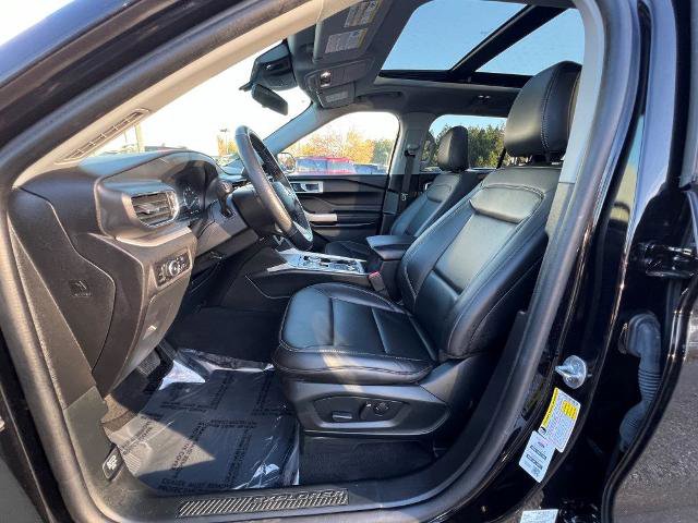 Certified 2023 Ford Explorer XLT w/ Equipment Group 202A image 8
