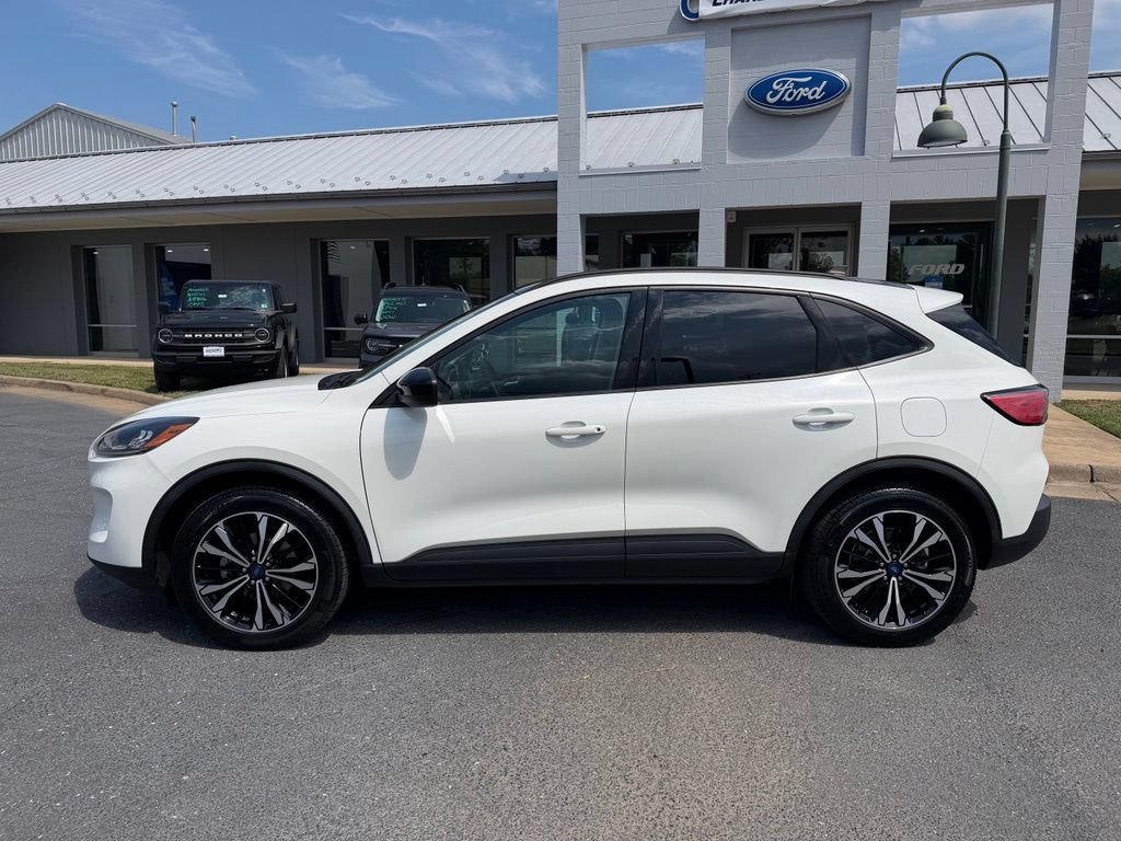Certified 2022 Ford Escape SEL w/ SEL Stealth AWD Package image 2