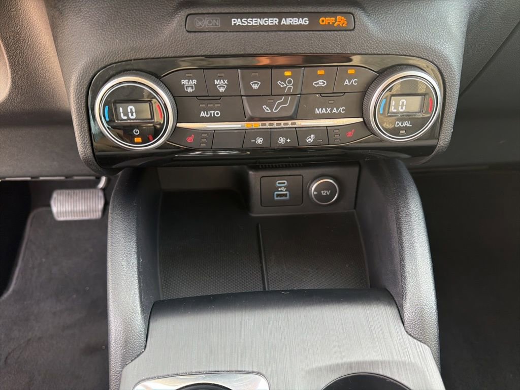 Certified 2021 Ford Escape SE w/ SE Sport Appearance Package FWD image 26