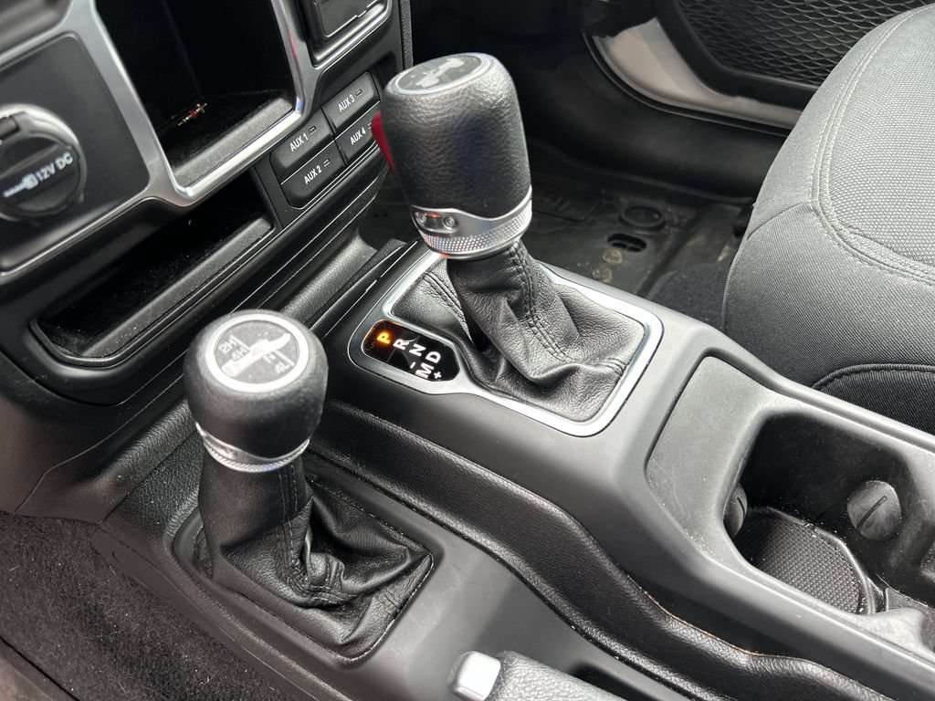 Used 2021 Jeep Wrangler Unlimited Sport AWD/4WD image 18