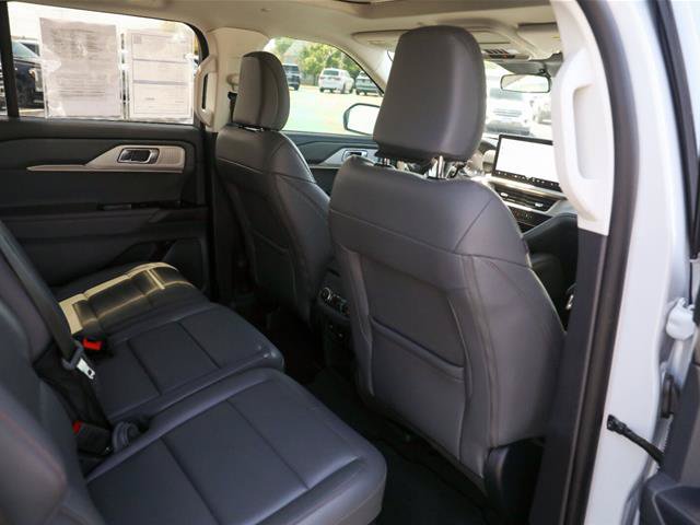 Certified 2025 Ford Explorer Active w/ Active Comfort Package AWD/4WD image 40