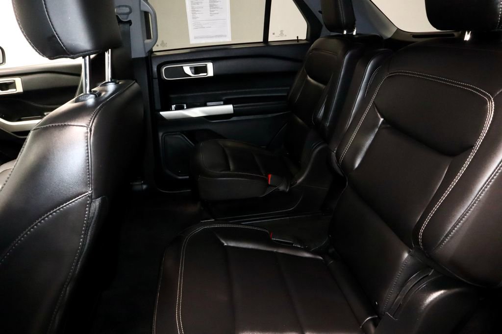 Certified 2023 Ford Explorer XLT w/ Equipment Group 202A AWD/4WD image 23