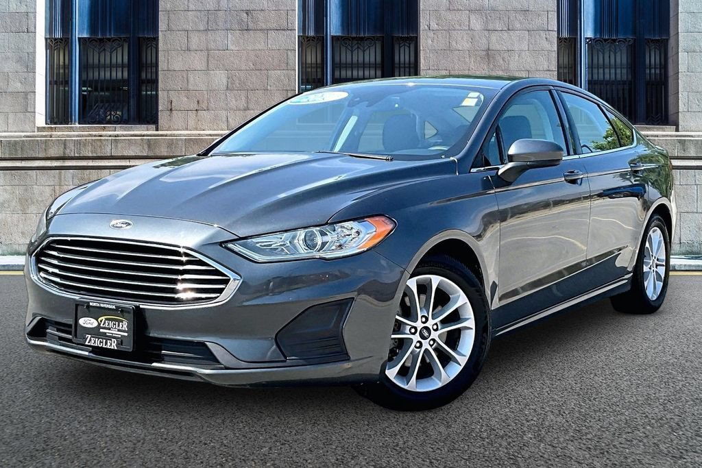 Certified 2020 Ford Fusion SE FWD image 2