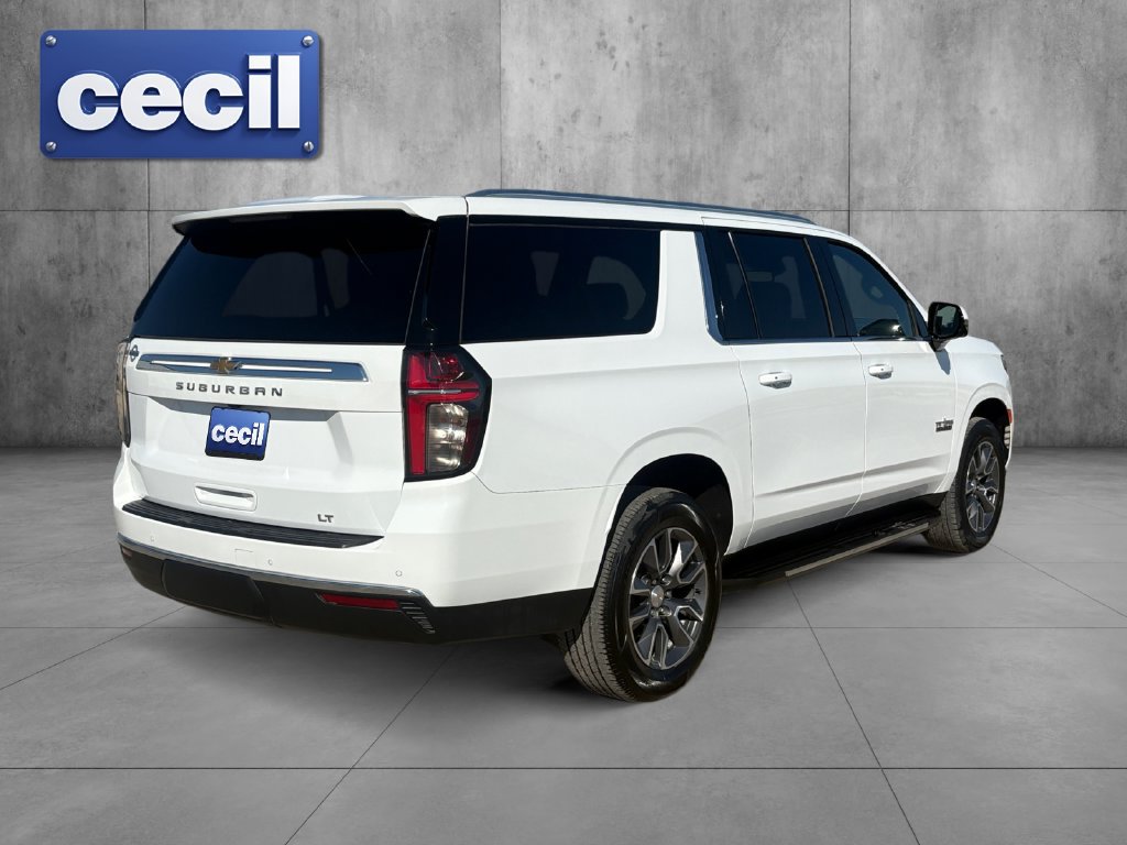 Used 2024 Chevrolet Suburban LT w/ LT Signature Plus Package RWD image 5