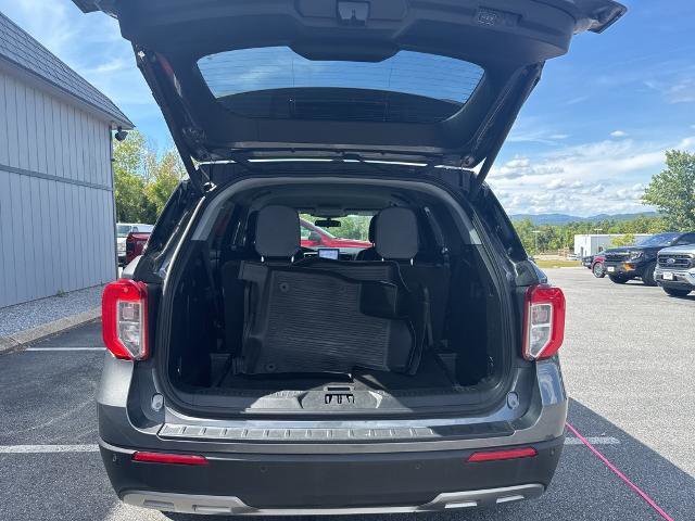 Certified 2022 Ford Explorer XLT w/ Equipment Group 202A image 24