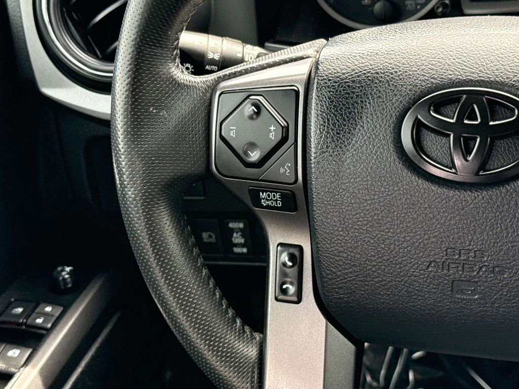 Used 2023 Toyota Tacoma TRD Sport w/ TRD Premium Sport Package AWD/4WD image 17
