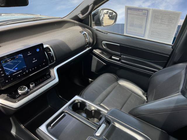 Certified 2025 Ford Expedition Max Platinum w/ Stealth Performance Package AWD/4WD image 15