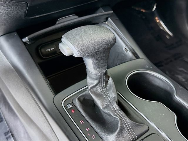 Used 2020 Kia Sorento LX image 16