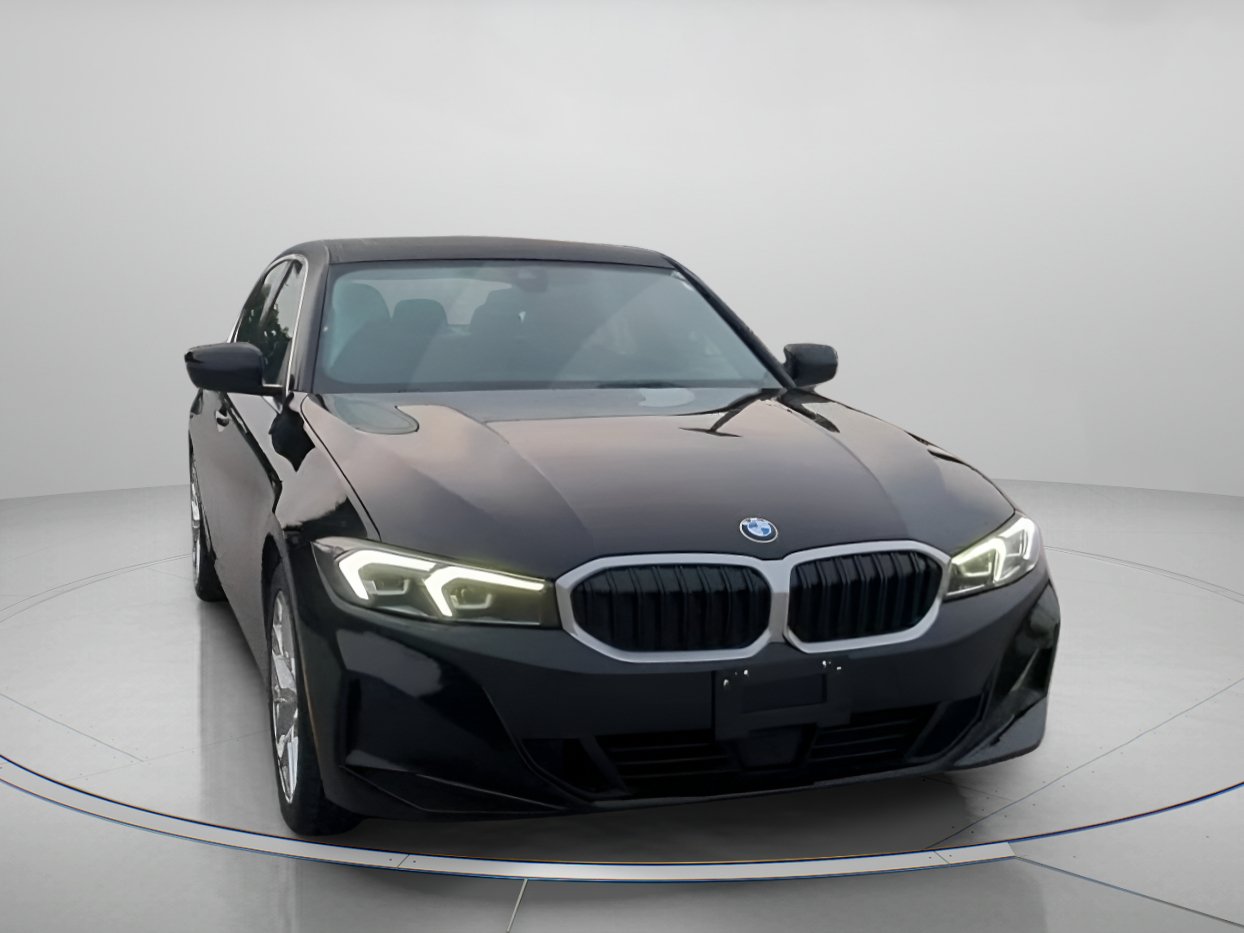 Used 2025 BMW 330i Sedan RWD image 5