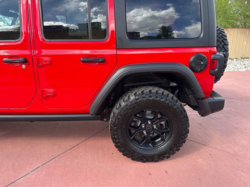 Used 2025 Jeep Wrangler Unlimited Sport AWD/4WD image 3